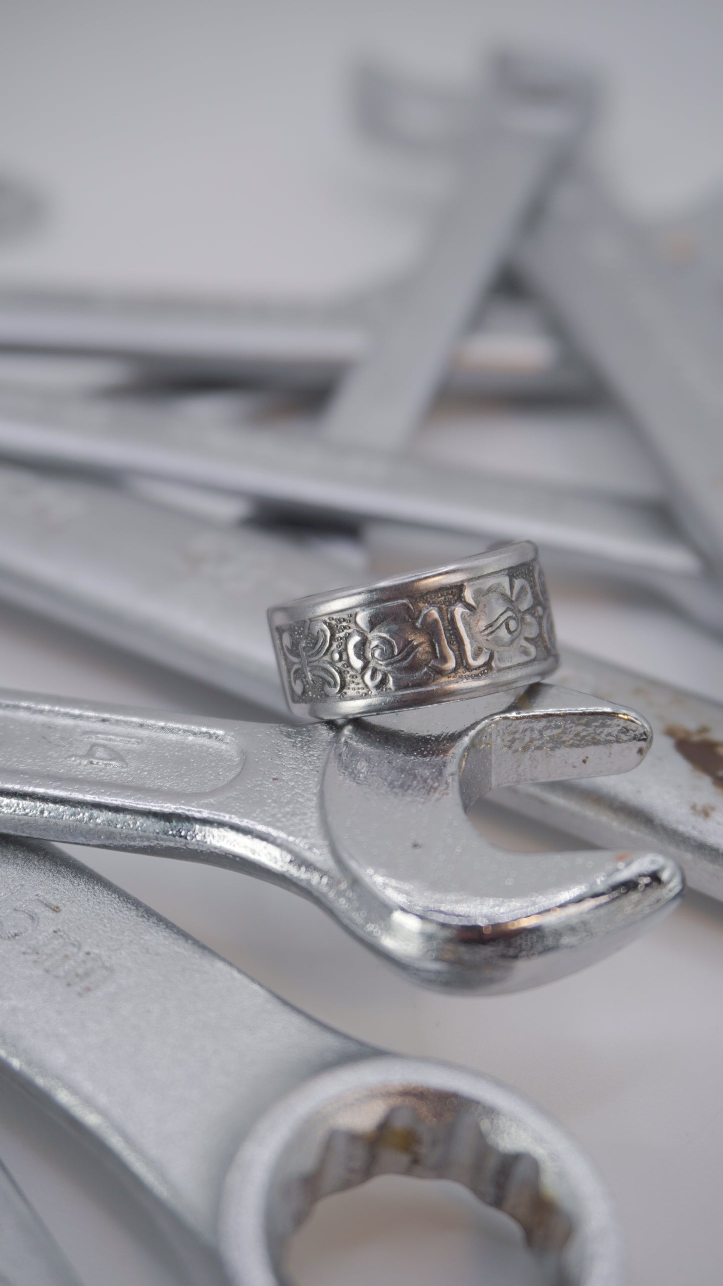 Bague recyclée #9 (tailles: 7.5)