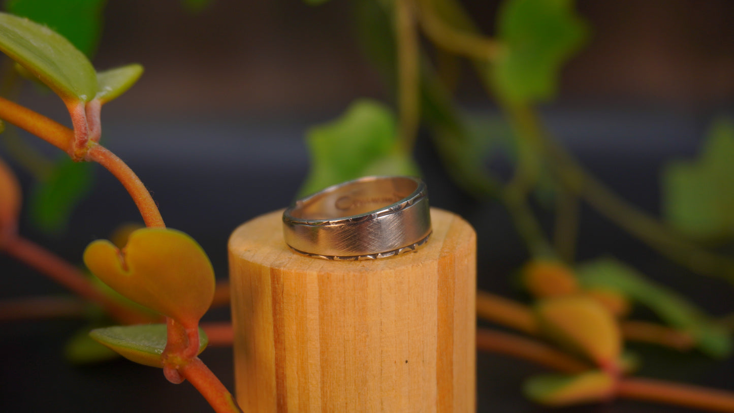Bague recyclée #21 (taille: 7.5)