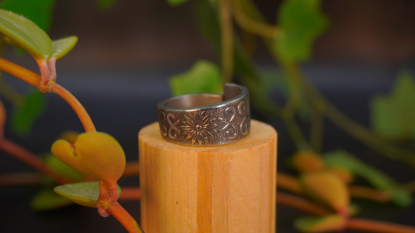 Bague recyclée #25 (taille: 8.5)