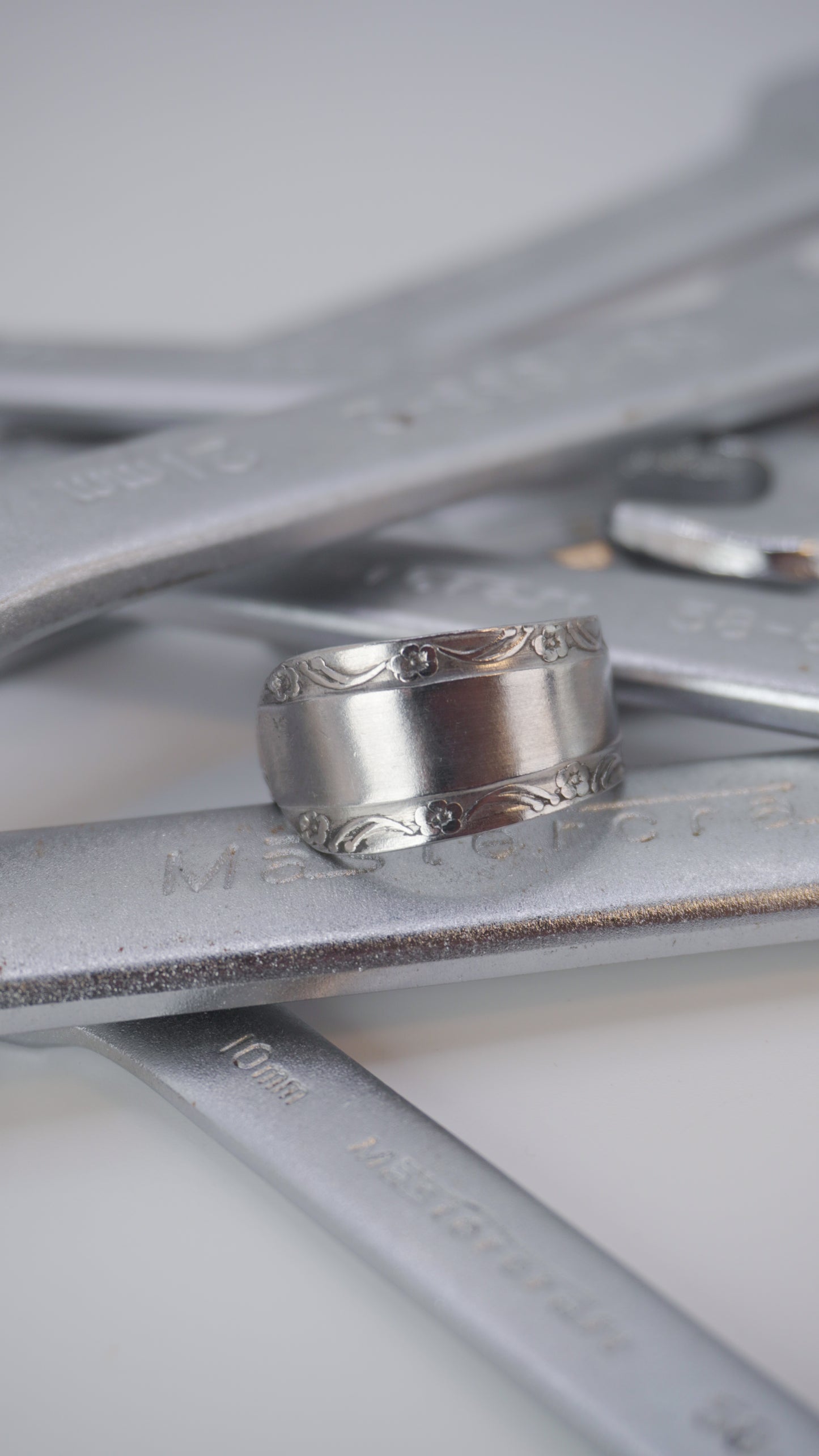 Bague de grande taille #20 (taille: 13.5)