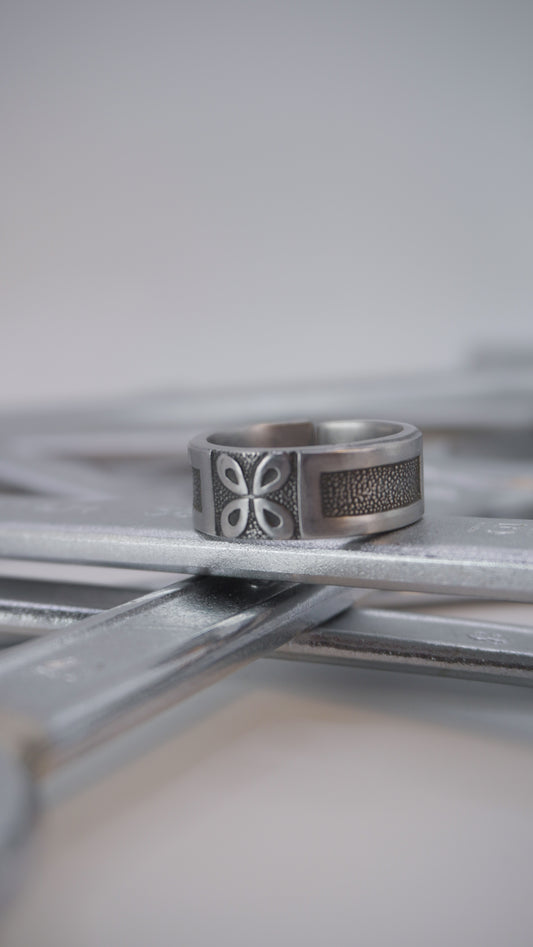 Bague recyclée #26 (tailles: 9)