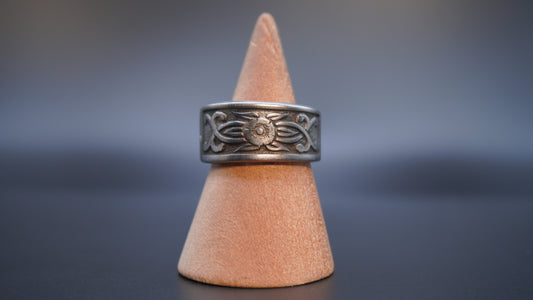 Bague recyclée #27 (taille: 8.5)