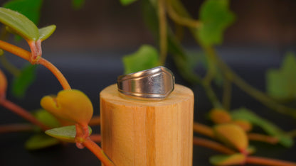 Bague recyclée #13 (taille: 7.5)