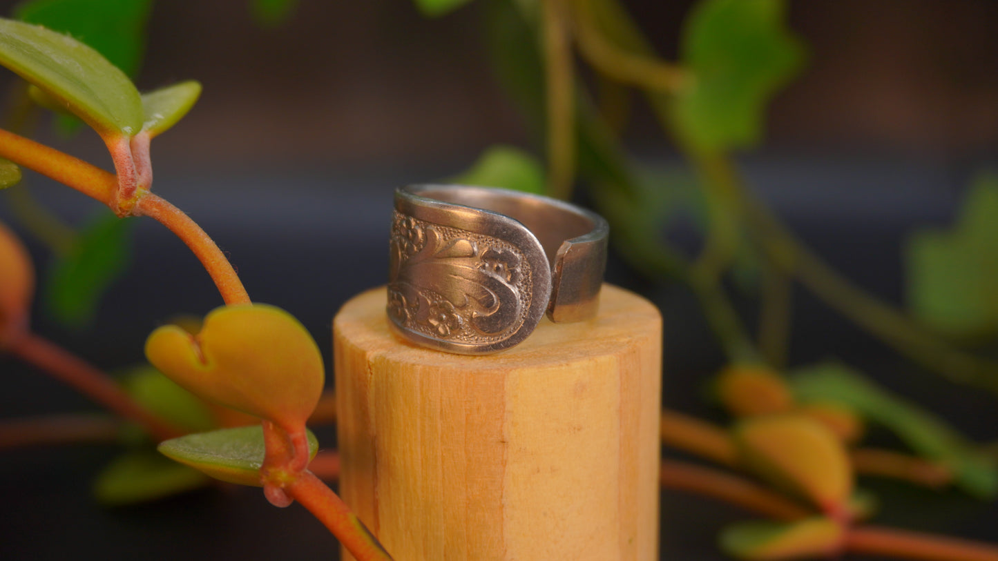 Bague recyclée #22 (taille: 8.5)