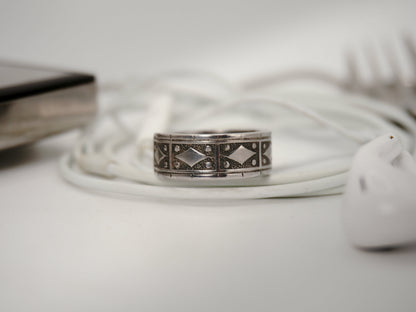 Bague recyclée (taille: 8.5)