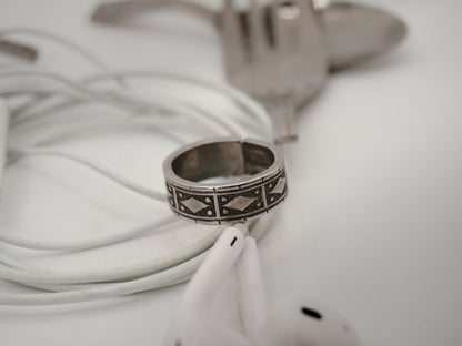 Bague recyclée (taille: 8.5)