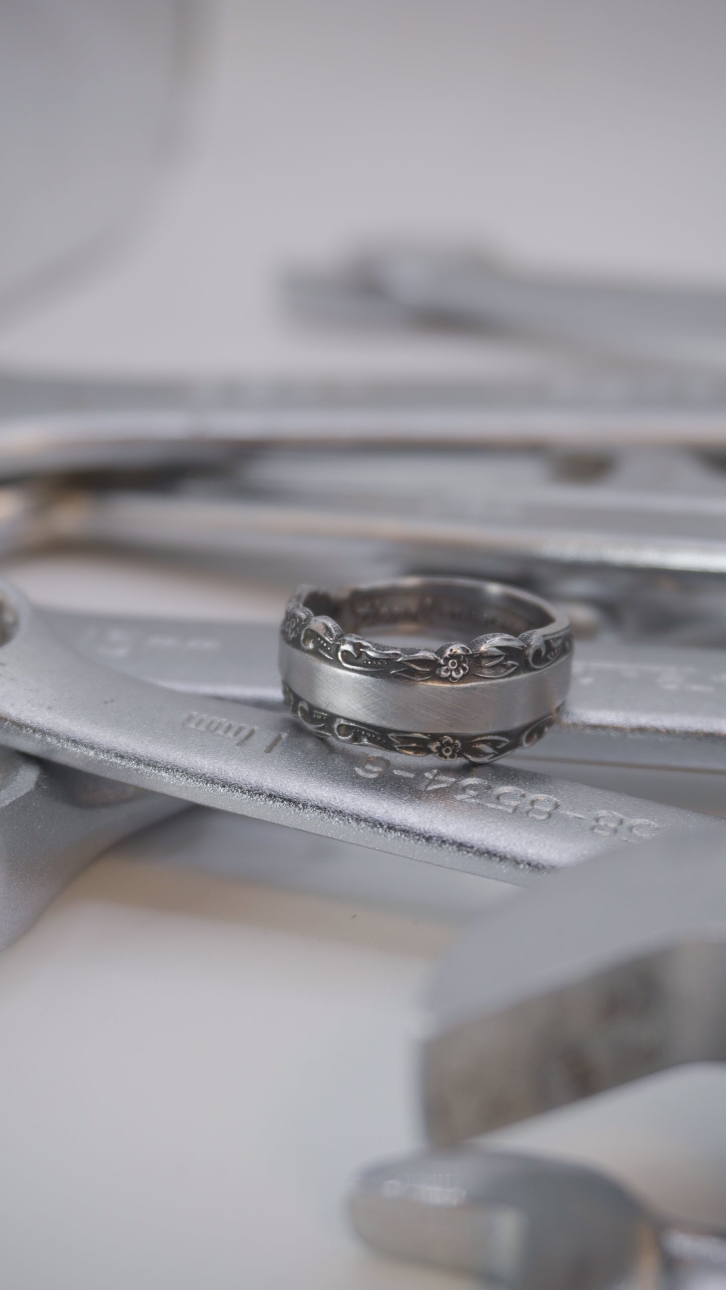 Bague recyclée #25 (tailles multiples)