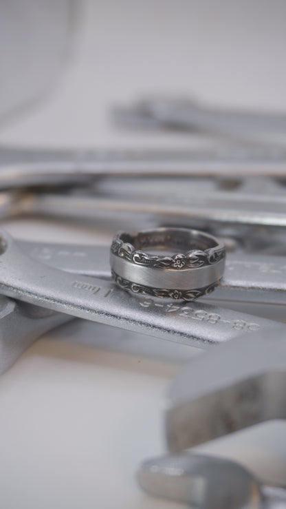 Bague recyclée #25 (tailles multiples)